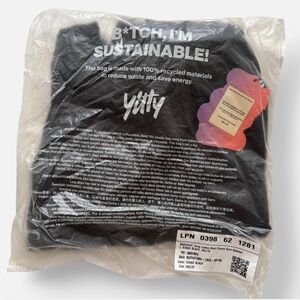 Yitty Black Sustainable T-Shirt